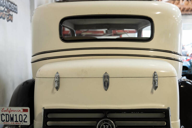 1932 Cadillac Series 370B