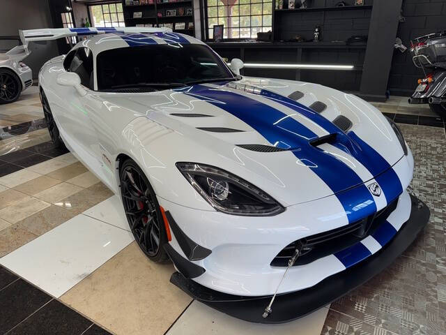 2016 Dodge Viper GTC