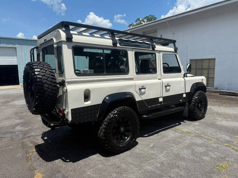 1990 Land Rover Defender