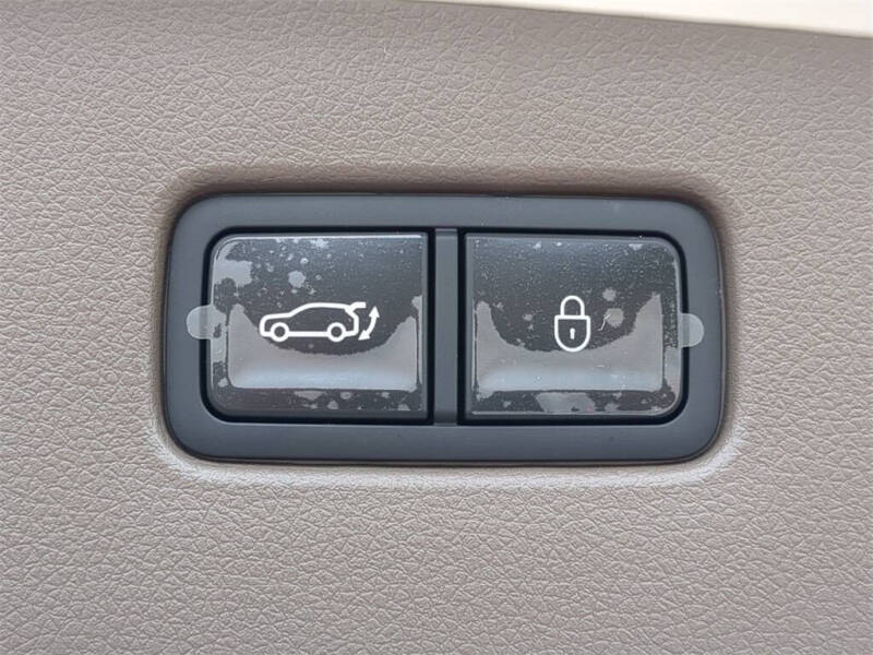 2026 Genesis Electrified GV70 Standard