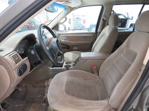 2004 Ford Explorer XLT