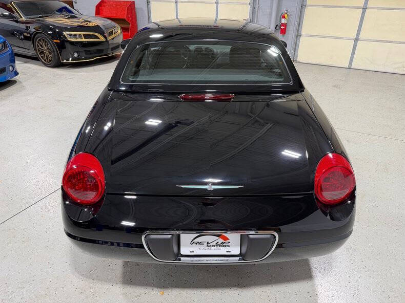 2002 Ford Thunderbird Deluxe