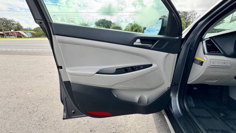 2018 Hyundai Tucson SE