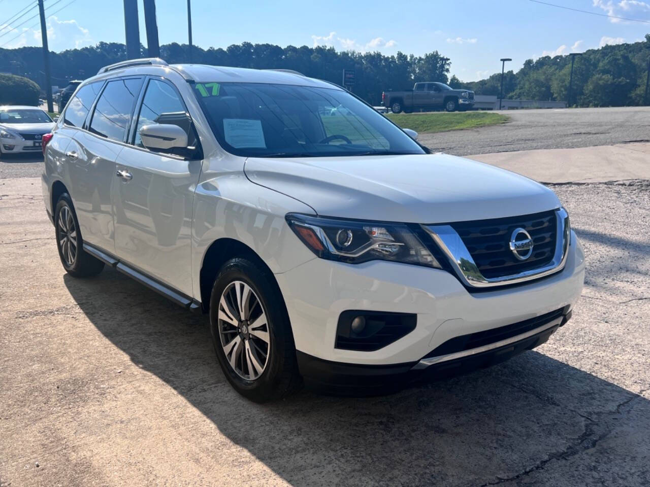 2017 Nissan Pathfinder for sale at AMAX AUTO in ATHENS, GA