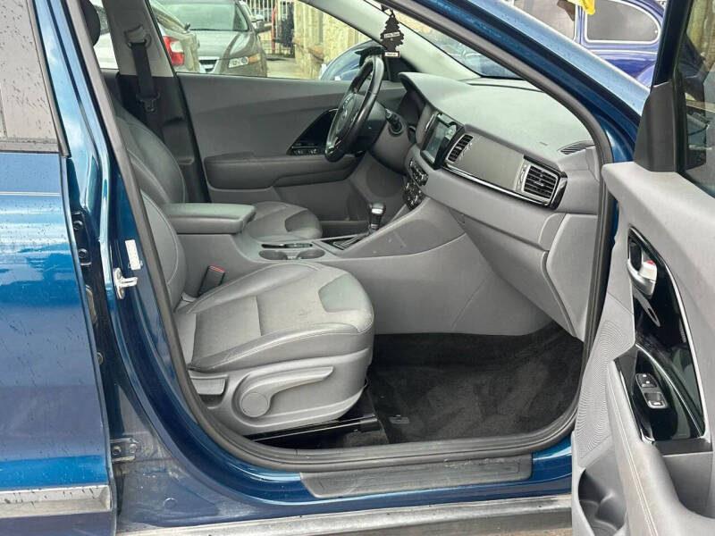 2017 Kia Niro EX