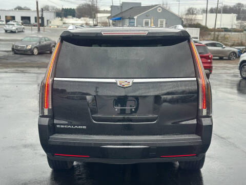 2016 Cadillac Escalade Platinum