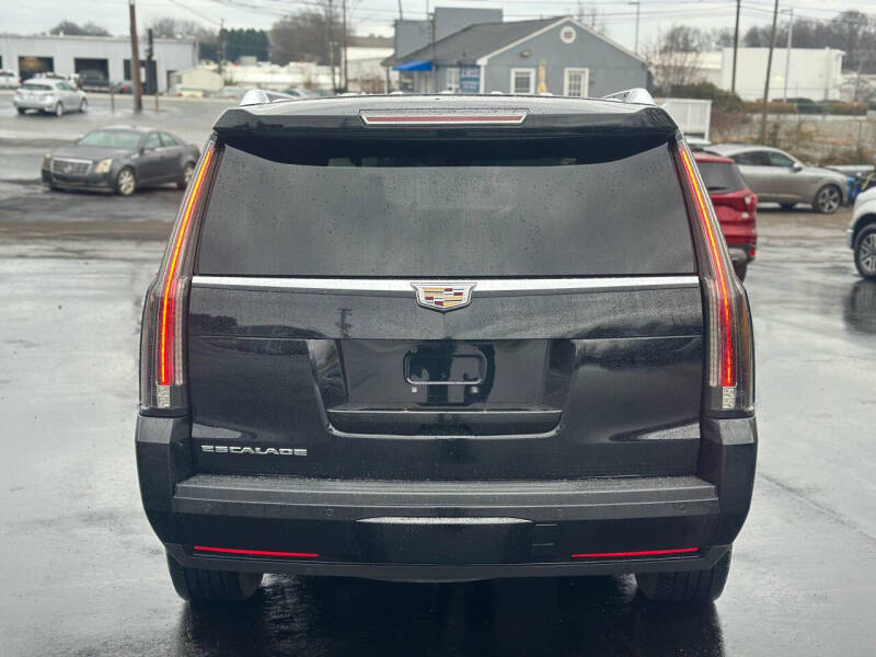 2016 Cadillac Escalade Platinum