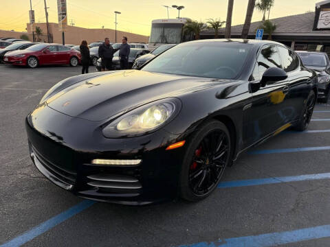 2015 Porsche Panamera