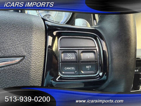 2013 Chrysler 300 Glacier Edition