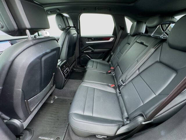 2024 Porsche Cayenne