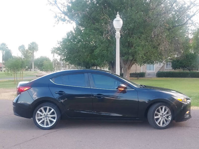 2017 Mazda MAZDA3 Touring