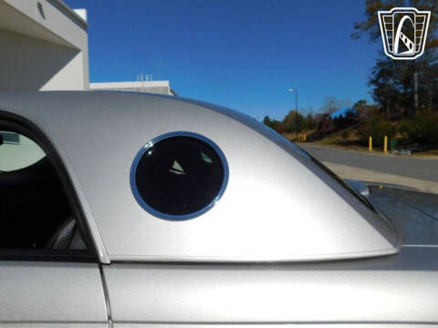 2005 Ford Thunderbird Deluxe