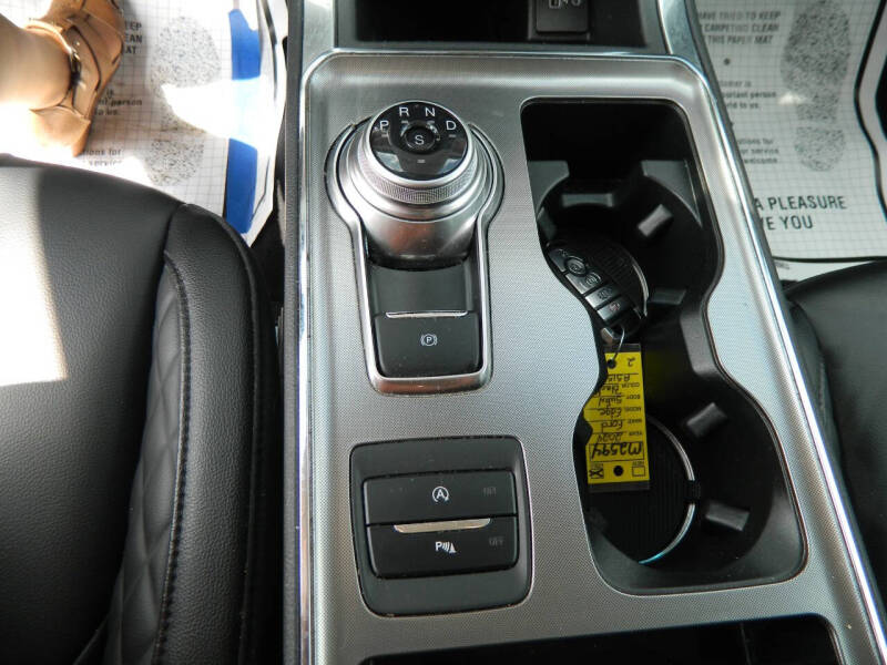 2024 Ford Edge Titanium