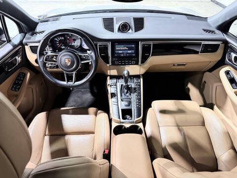 2018 Porsche Macan S
