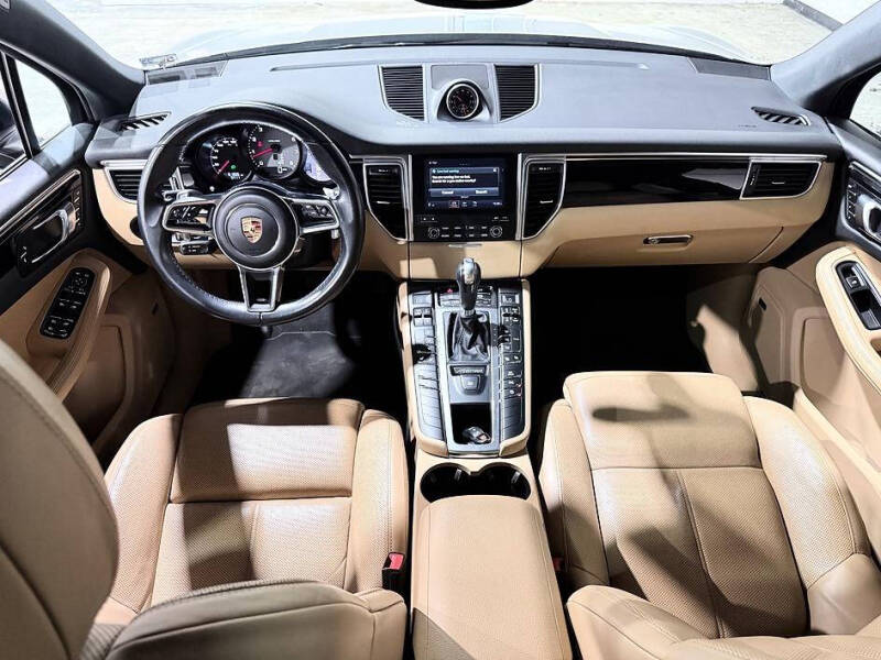 2018 Porsche Macan S