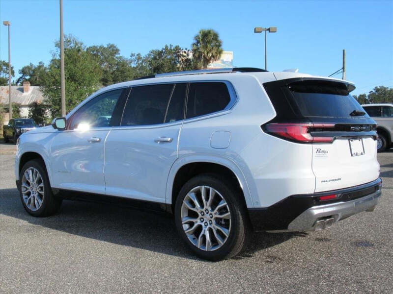 2026 GMC Acadia Denali