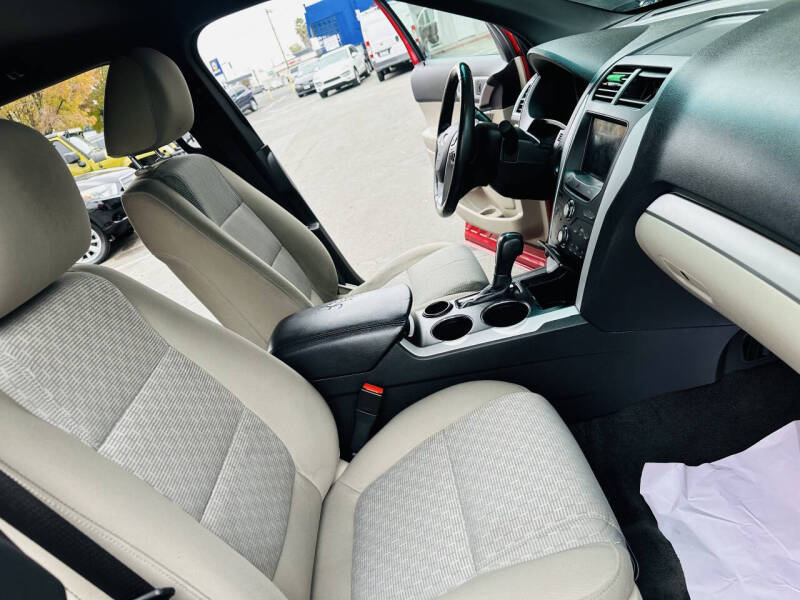 2011 Ford Explorer XLT