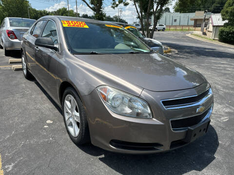 2011 Chevrolet Malibu for sale at Best Buy Car Co in Independence MO