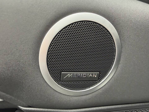 2020 Land Rover Discovery Landmark Edition