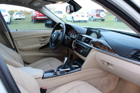 2014 BMW 3 Series 320i