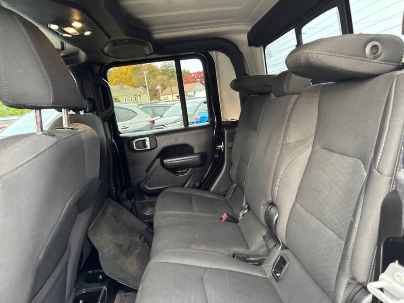 2022 Jeep Gladiator Willys