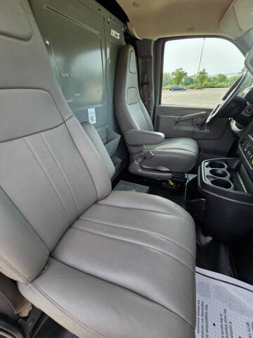 2018 Chevrolet Express 2500
