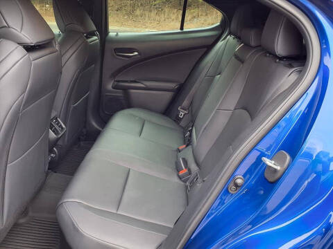 2023 Lexus UX 250h F SPORT Handling