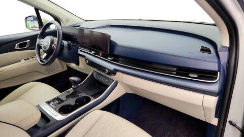 2025 Kia Carnival EX