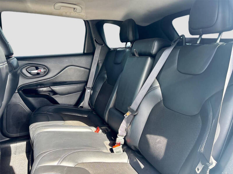 2020 Jeep Cherokee Altitude