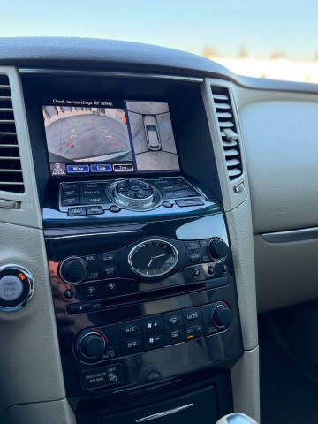 2011 Infiniti FX35