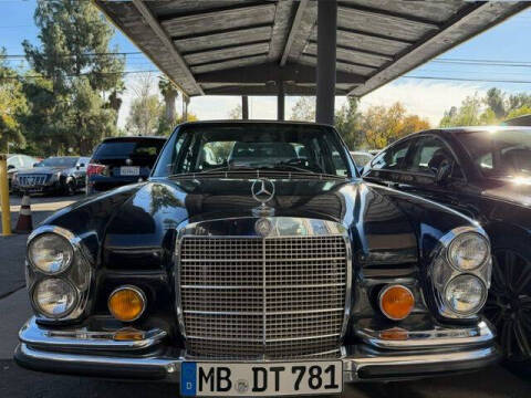 1972 Mercedes-Benz 280-Class