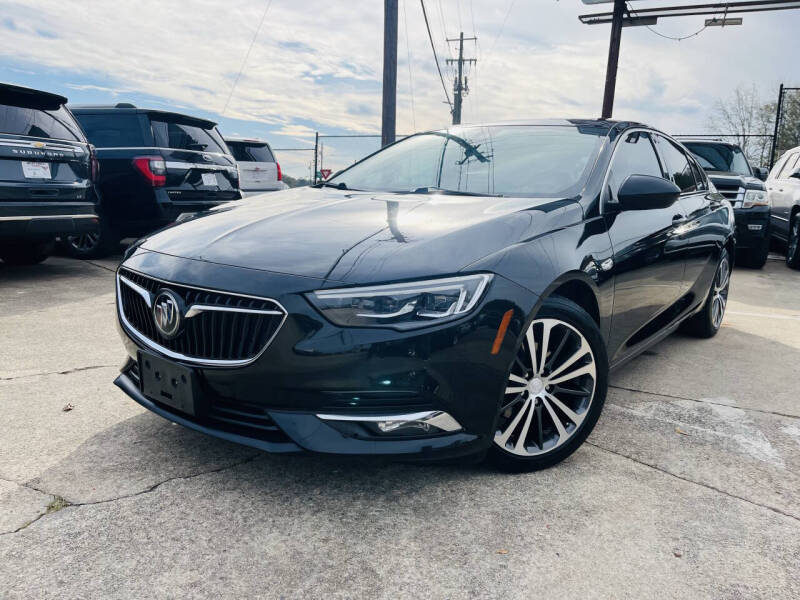 2019 Buick Regal Sportback Essence