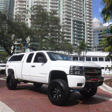 2007 Chevrolet Silverado 1500 for sale at Choice Auto Brokers in Fort Lauderdale FL