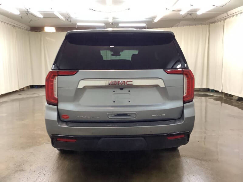 2024 GMC Yukon SLE