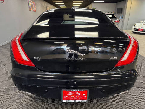 2016 Jaguar XJ R-Sport