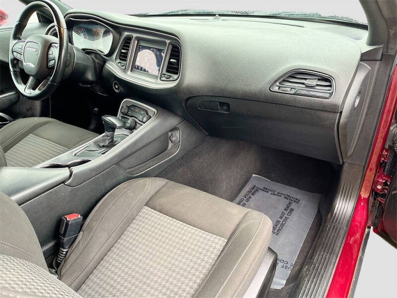 2020 Dodge Challenger SXT