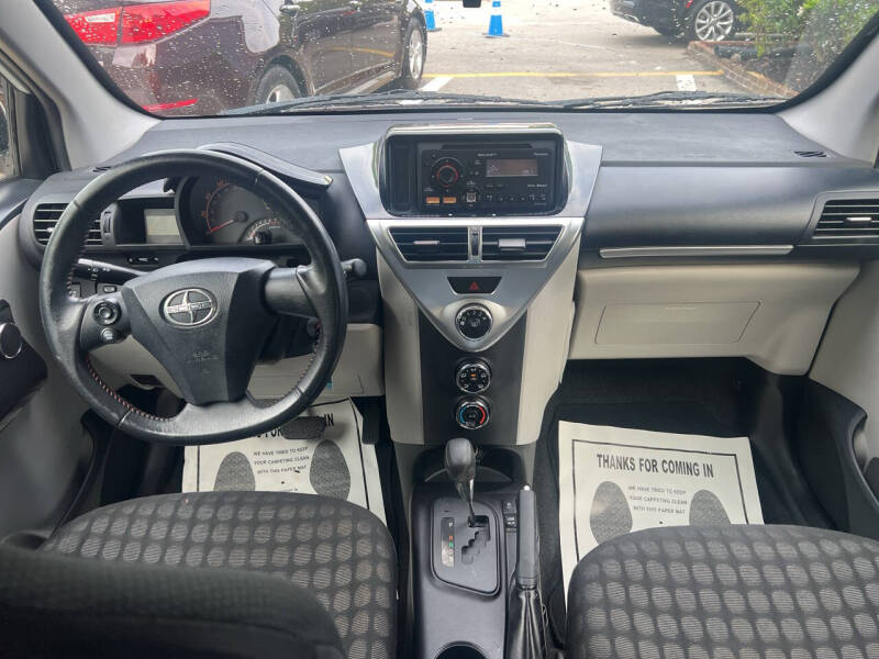 2013 Scion iQ