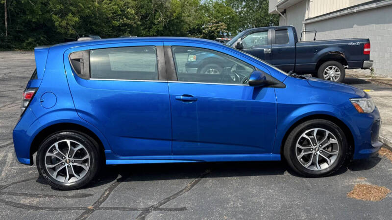 2017 Chevrolet Sonic LT Manual