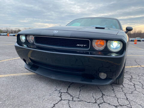 2009 Dodge Challenger for sale at Apple Auto Sales Inc in Camillus NY