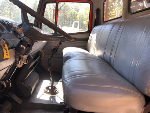 1999 Freightliner FL70