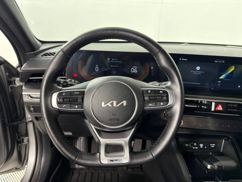 2025 Kia K5