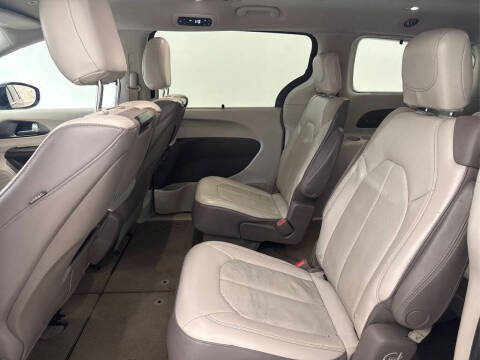 2018 Chrysler Pacifica Touring L Plus
