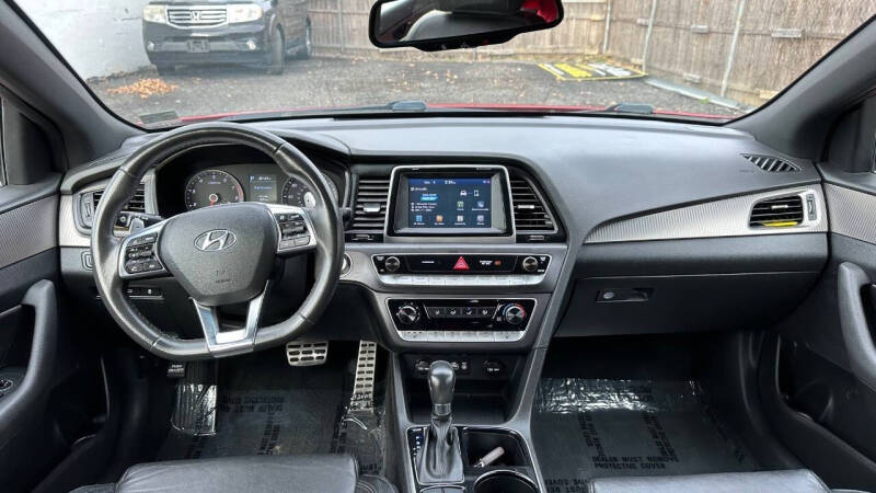 2018 Hyundai Sonata Sport