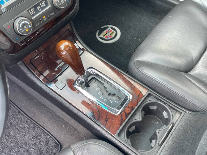 2011 Cadillac DTS Premium Collection