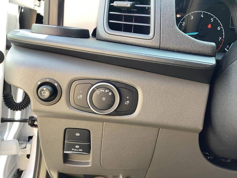 2025 Ford Transit 250