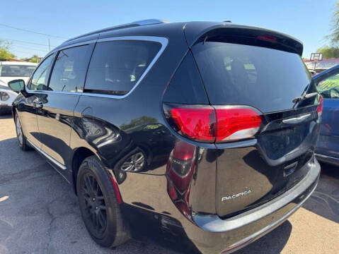 2018 Chrysler Pacifica Touring L Plus