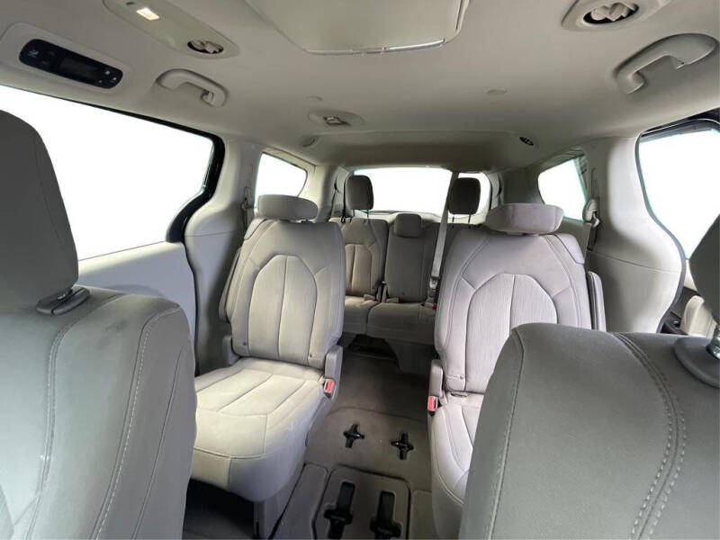 2019 Chrysler Pacifica LX