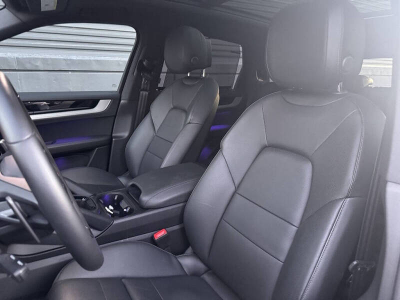 2025 Porsche Cayenne