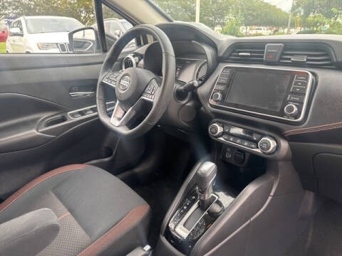 2020 Nissan Versa SR