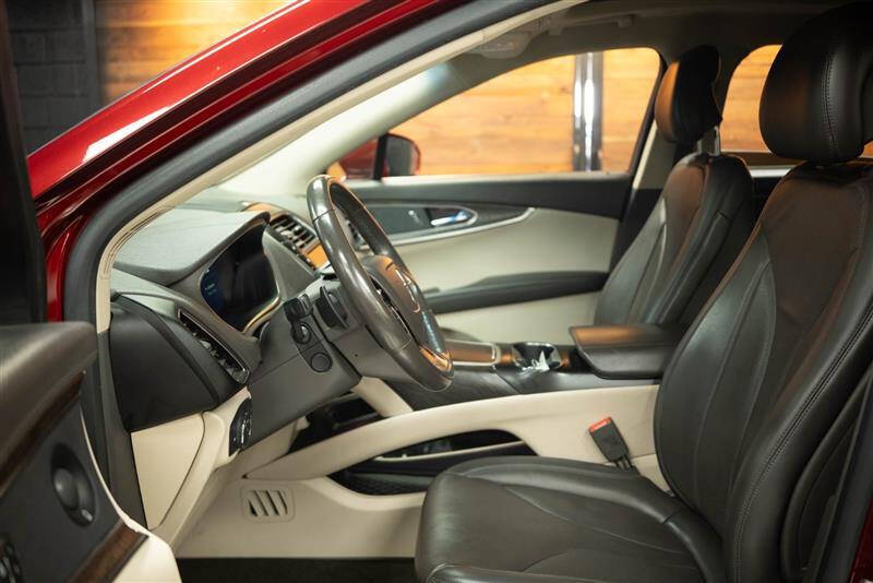2019 Lincoln Nautilus Reserve